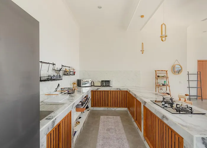 Villa Cantik Maria- Family Pool With Rice Field Views&spacious Patio