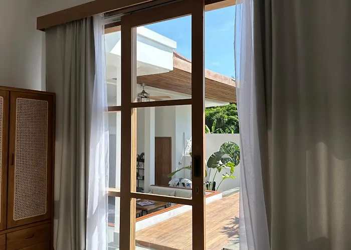 Cantik Maria- Family Pool With Rice Field Views&spacious Patio Canggu (Bali)